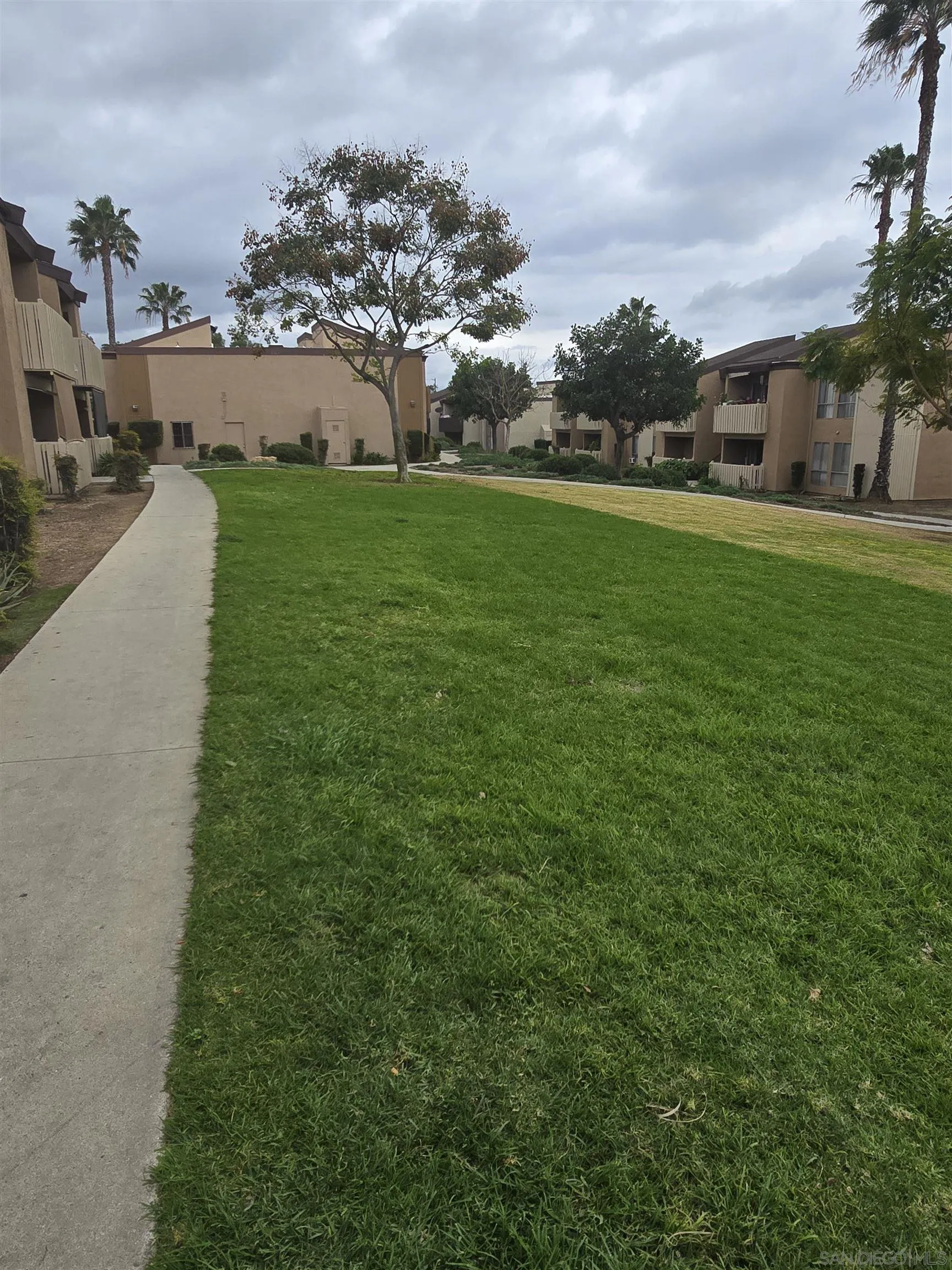 1050 Rock Springs Road, Unit 240 Escondido, CA 92026 - Photo 17 of 21 a view of a park