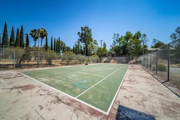 1050 Rock Springs Road, Unit 240 Escondido, CA 92026 - Photo 21 of 21 a view of a basketball court