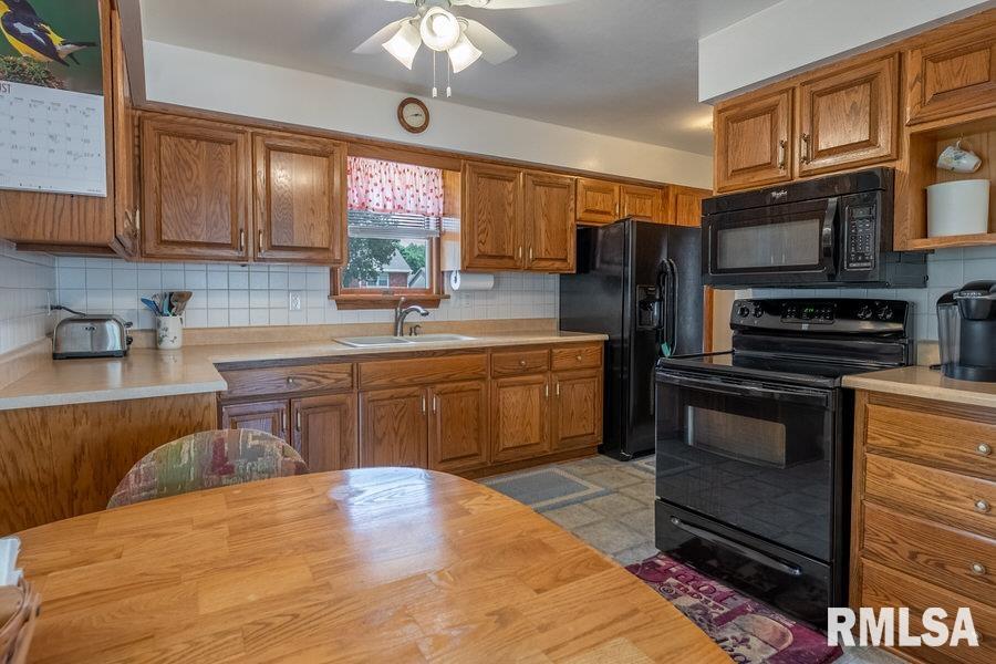 5312 West Airways Road Peoria, IL 61607 - Photo 13 of 42 Gallery Image 13