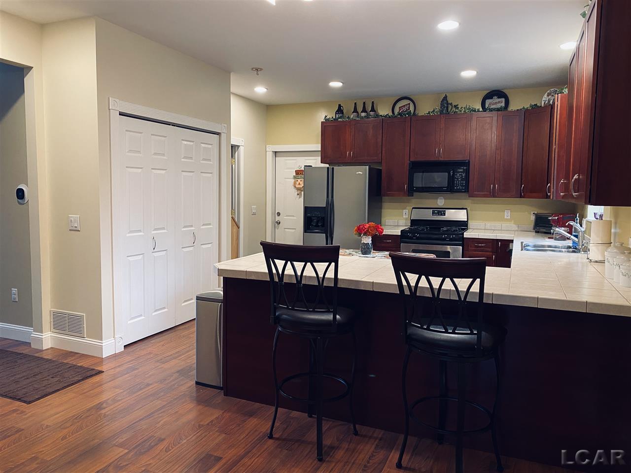 4547 Pinckney Road Howell, MI 48843 - Photo 19 of 36 Kitchen