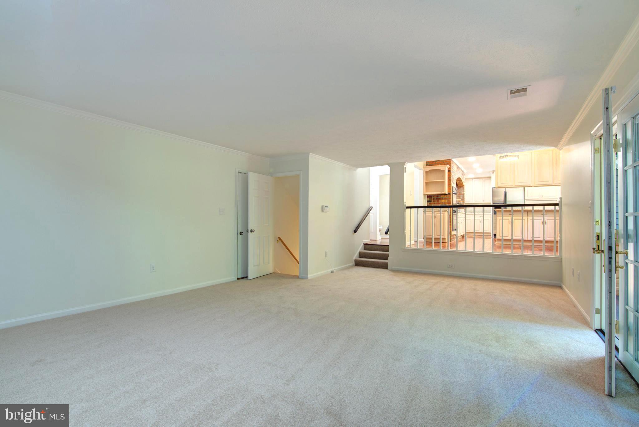 44 Carrollton Road Sterling, VA 20165 - Photo 17 of 72