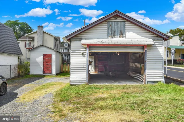 $210,000 | 249 South Tulpehocken Street, Pine Grove, PA 17963