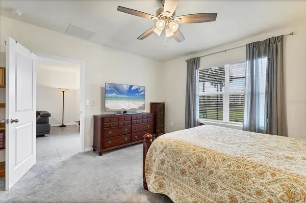 $2,700 | 3293 Hilltop Circle, Bradenton, FL 34211