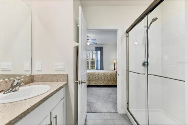 $2,700 | 3293 Hilltop Circle, Bradenton, FL 34211