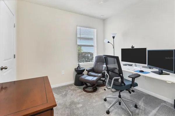 $2,700 | 3293 Hilltop Circle, Bradenton, FL 34211