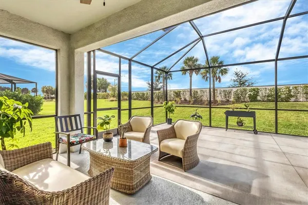 $2,700 | 3293 Hilltop Circle, Bradenton, FL 34211