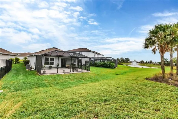 $2,700 | 3293 Hilltop Circle, Bradenton, FL 34211