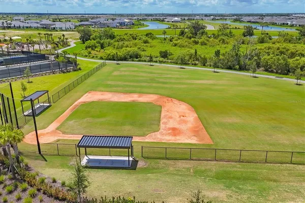 $2,700 | 3293 Hilltop Circle, Bradenton, FL 34211