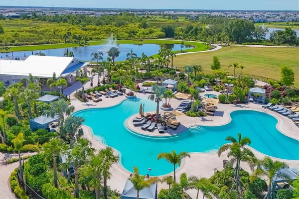 $2,700 | 3293 Hilltop Circle, Bradenton, FL 34211