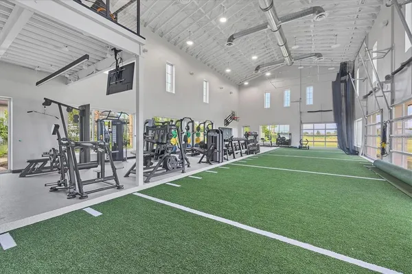 $2,700 | 3293 Hilltop Circle, Bradenton, FL 34211