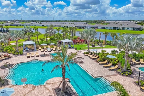 $2,700 | 3293 Hilltop Circle, Bradenton, FL 34211