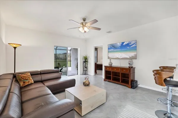 $2,700 | 3293 Hilltop Circle, Bradenton, FL 34211