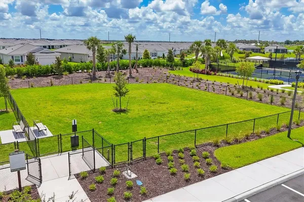 $2,700 | 3293 Hilltop Circle, Bradenton, FL 34211