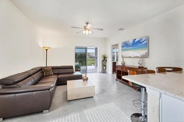 $2,700 | 3293 Hilltop Circle, Bradenton, FL 34211