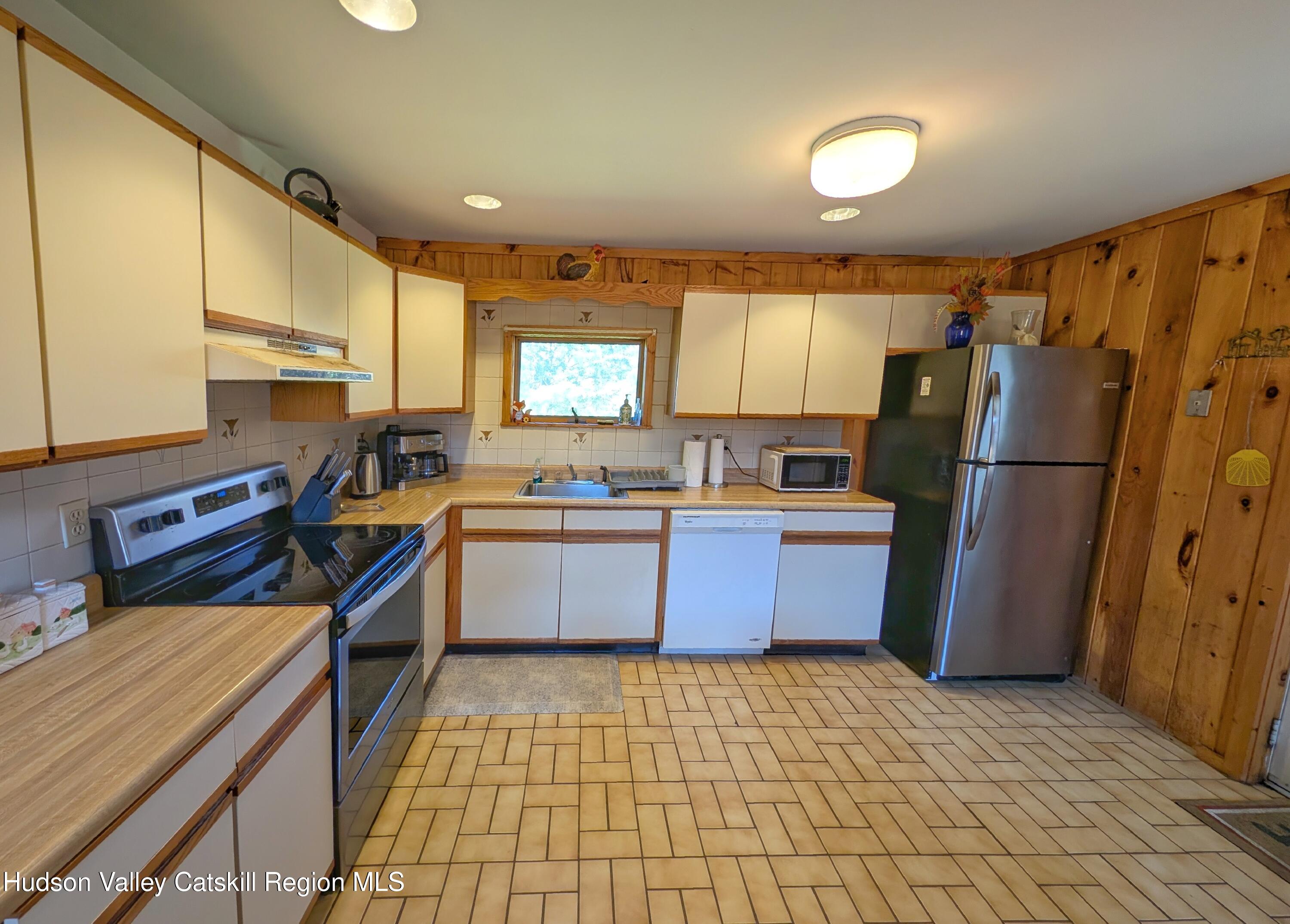63 North Settlement Road Windham, NY 12496 - Photo 7 of 29 1000017513~2