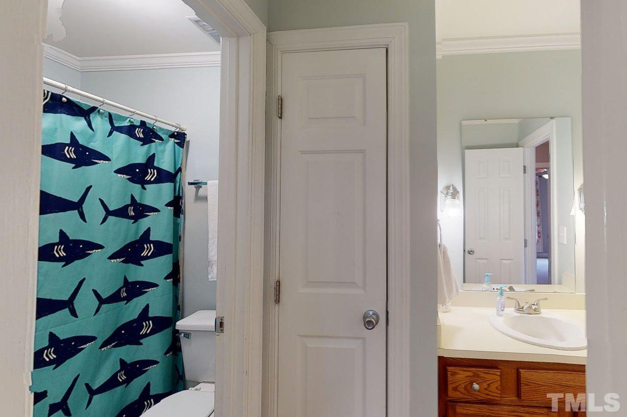 6008 Cobridge Square Raleigh, NC 27609 - Photo 20 of 30 2 full bathes on 2nd floor