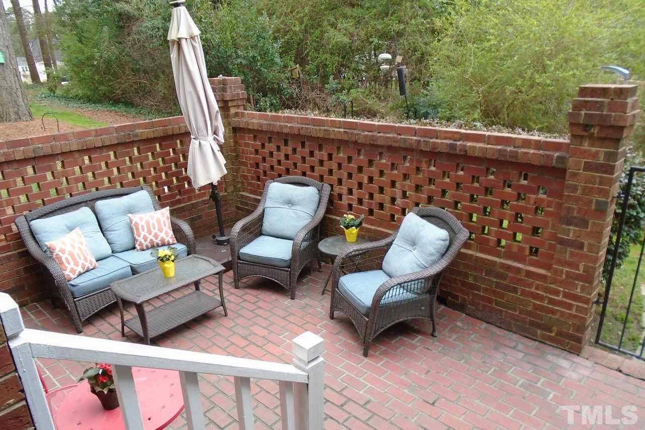 6008 Cobridge Square Raleigh, NC 27609 - Photo 27 of 30 Private brick courtyard