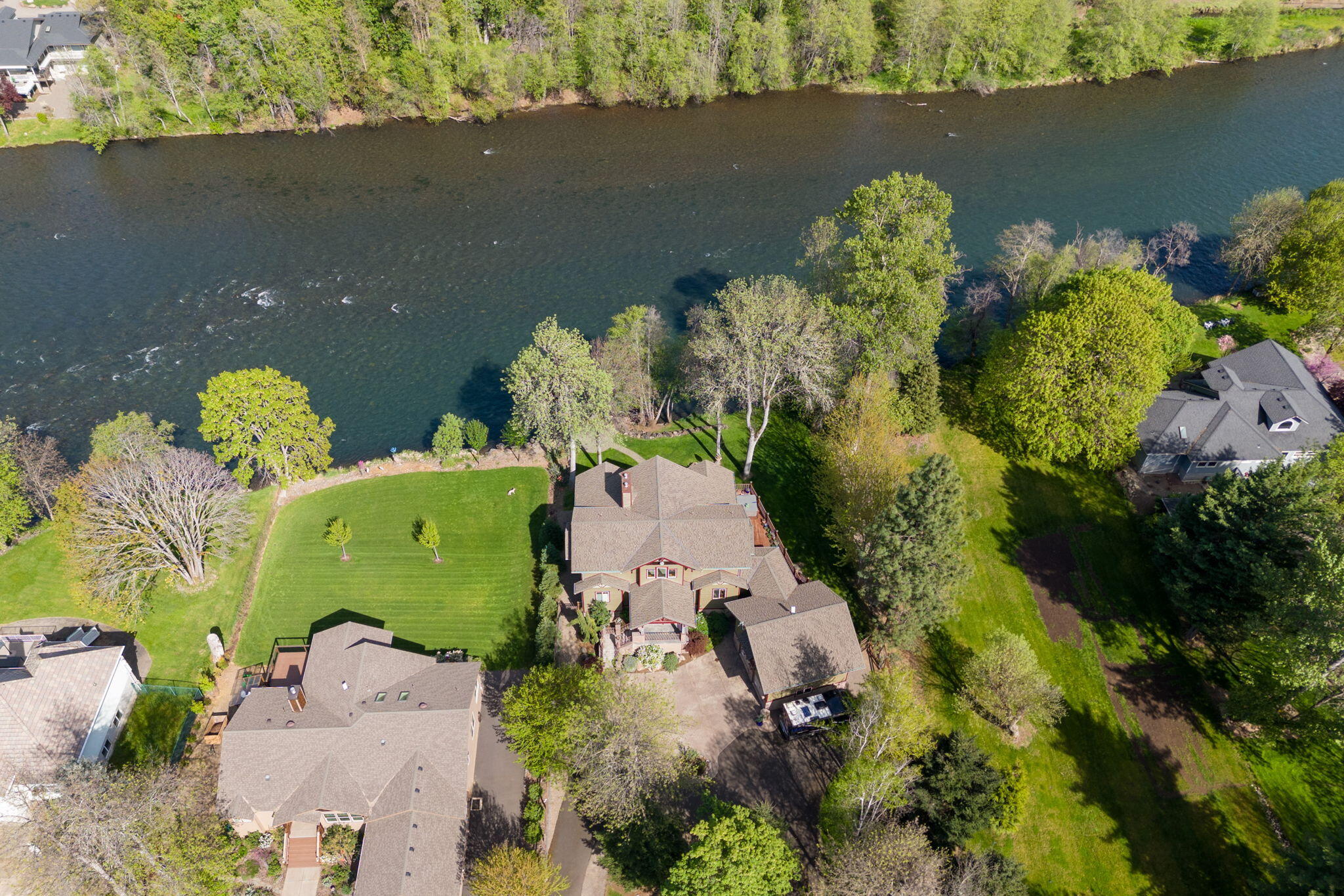 343 Rene Drive Shady Cove, OR 97539 - Photo 78 of 152 Aerial