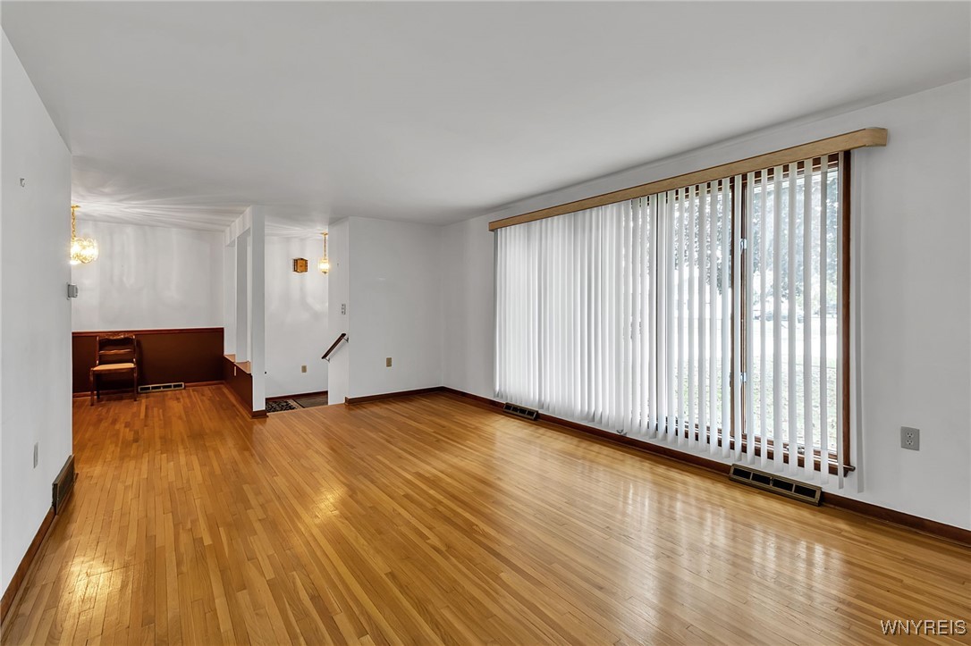 149 Heritage Farm Road West Seneca, NY 14224 - Photo 11 of 35