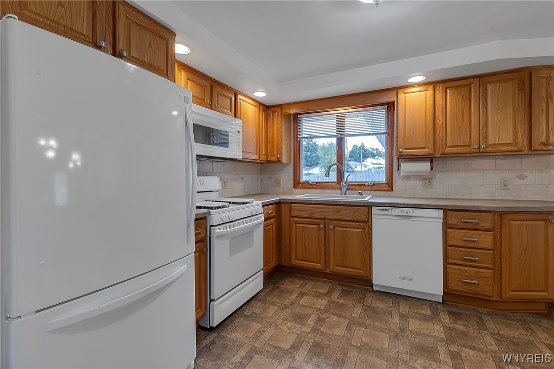 149 Heritage Farm Road West Seneca, NY 14224 - Photo 18 of 35