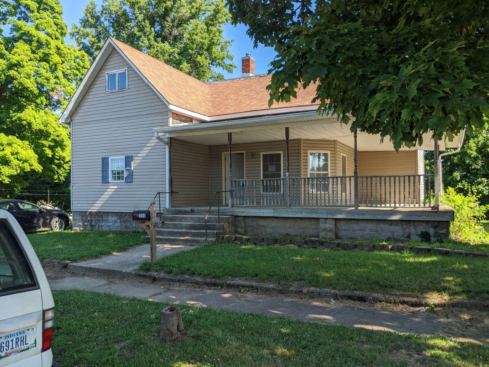 550 West Spring Street Bloomfield, IN 47424 - Photo 1 of 16 Gallery Image 1