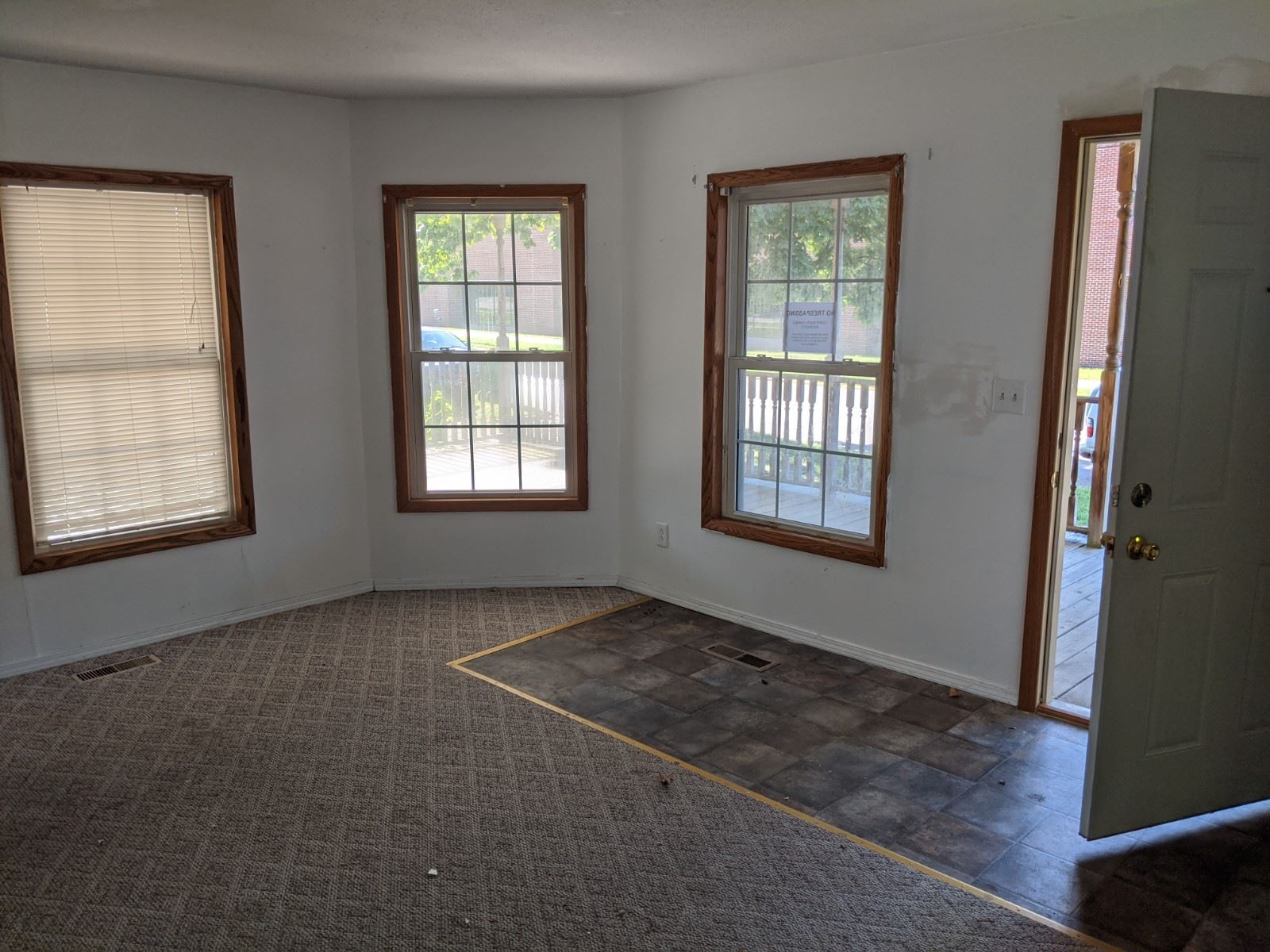 550 West Spring Street Bloomfield, IN 47424 - Photo 8 of 16 Gallery Image 8