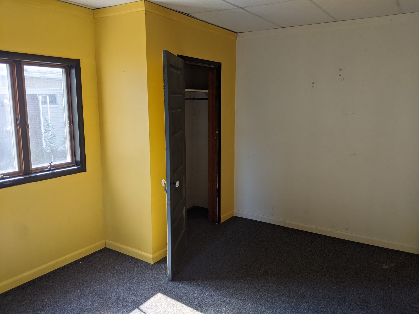 550 West Spring Street Bloomfield, IN 47424 - Photo 9 of 16 Gallery Image 9