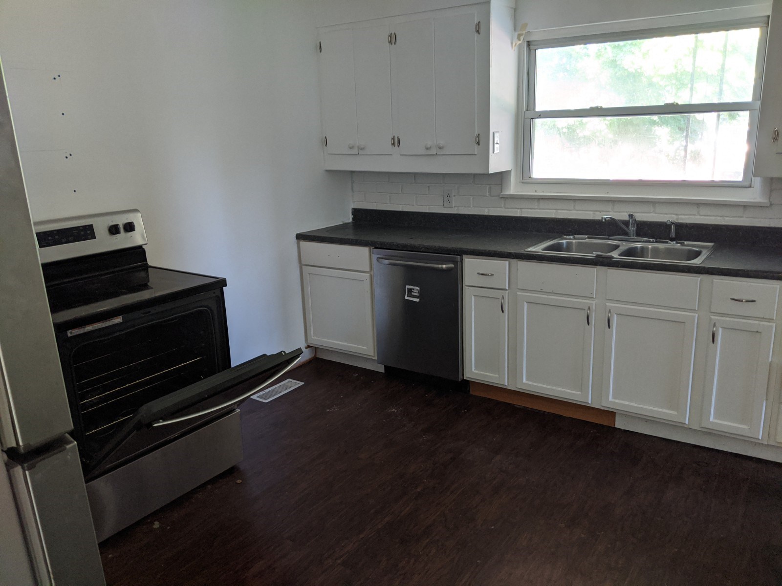 550 West Spring Street Bloomfield, IN 47424 - Photo 10 of 16 Gallery Image 10