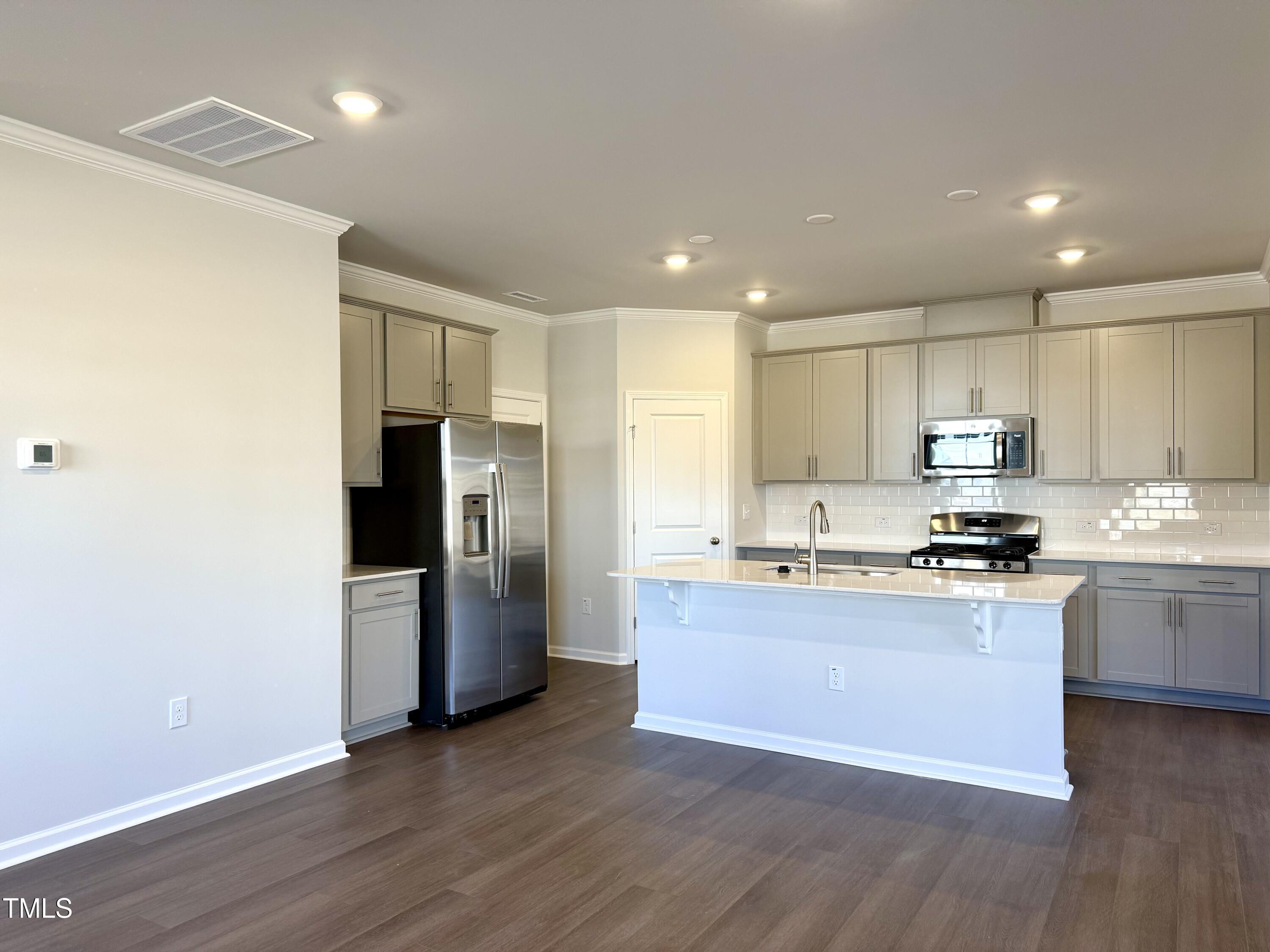 265 Eden View Bend Raleigh, NC 27610 - Photo 4 of 22 Photo #4