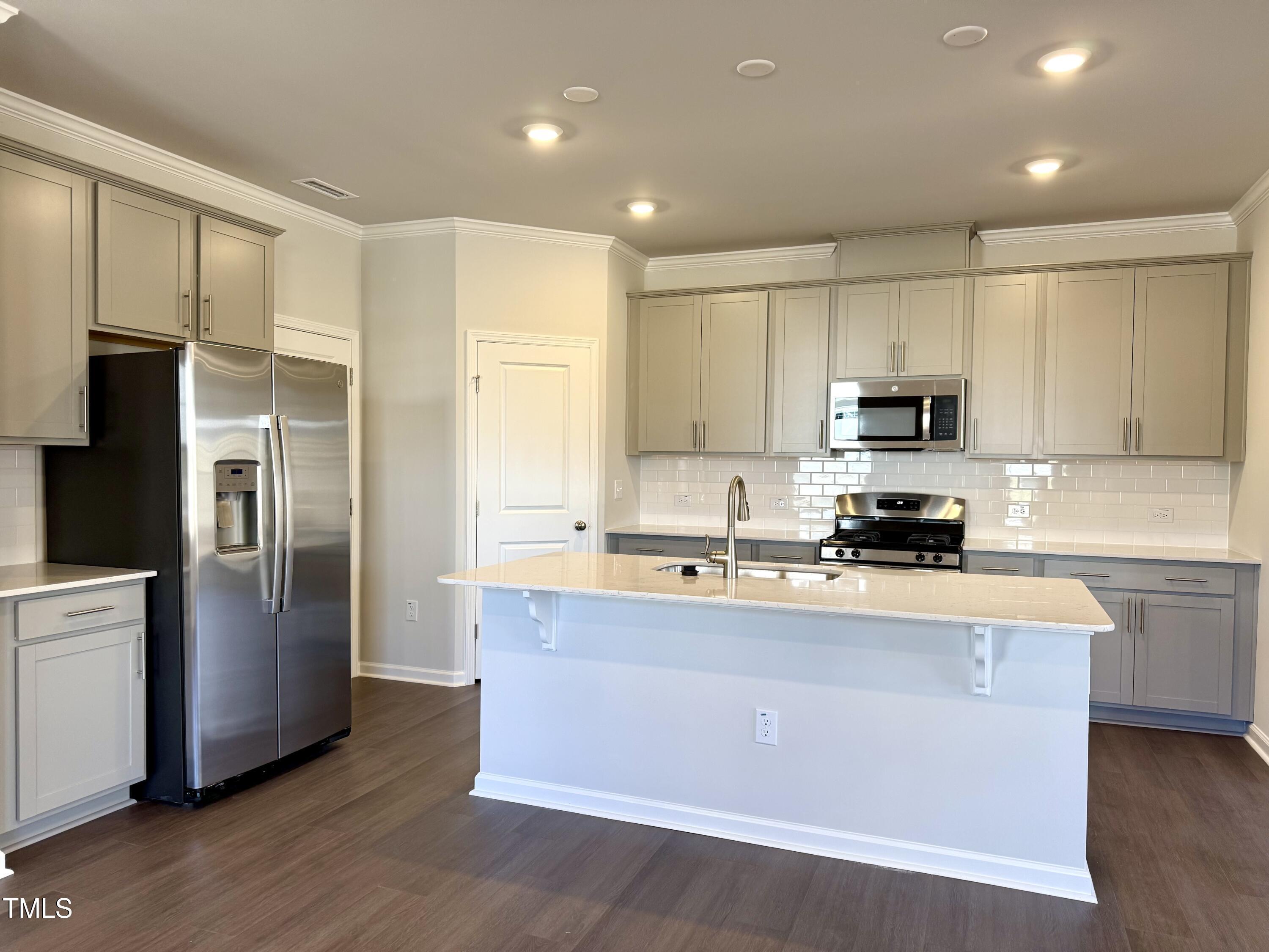 265 Eden View Bend Raleigh, NC 27610 - Photo 5 of 22 Photo #5