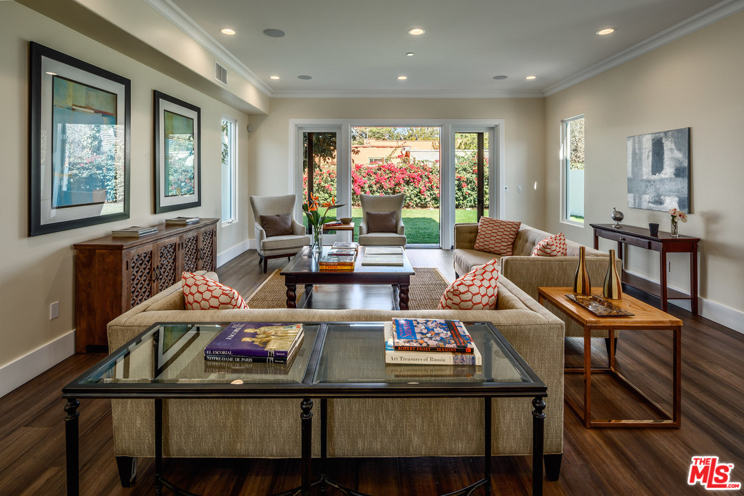 2034 Malcolm Avenue Los Angeles, CA 90025 - Photo 7 of 23