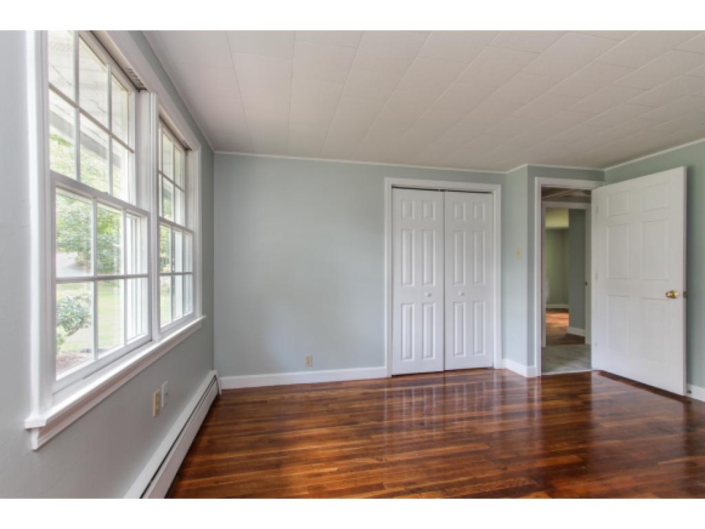 8 Field Road Windham, NH 03087 - Photo 10 of 30