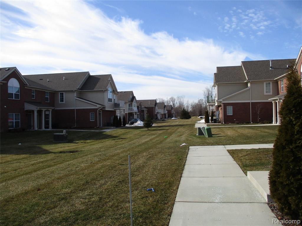28362 Adler Park Drive South Chesterfield, MI 48051 - Photo 3 of 36