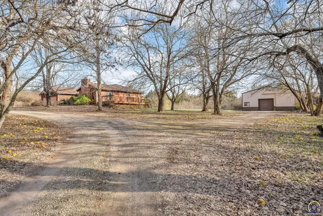 $409,900 | 9040 Southwest Wanamaker Road, Wakarusa, KS 66546