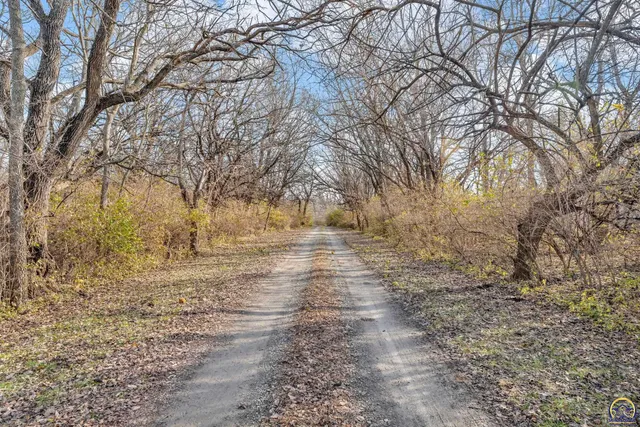 $409,900 | 9040 Southwest Wanamaker Road, Wakarusa, KS 66546