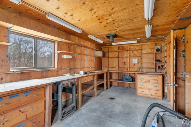 $409,900 | 9040 Southwest Wanamaker Road, Wakarusa, KS 66546