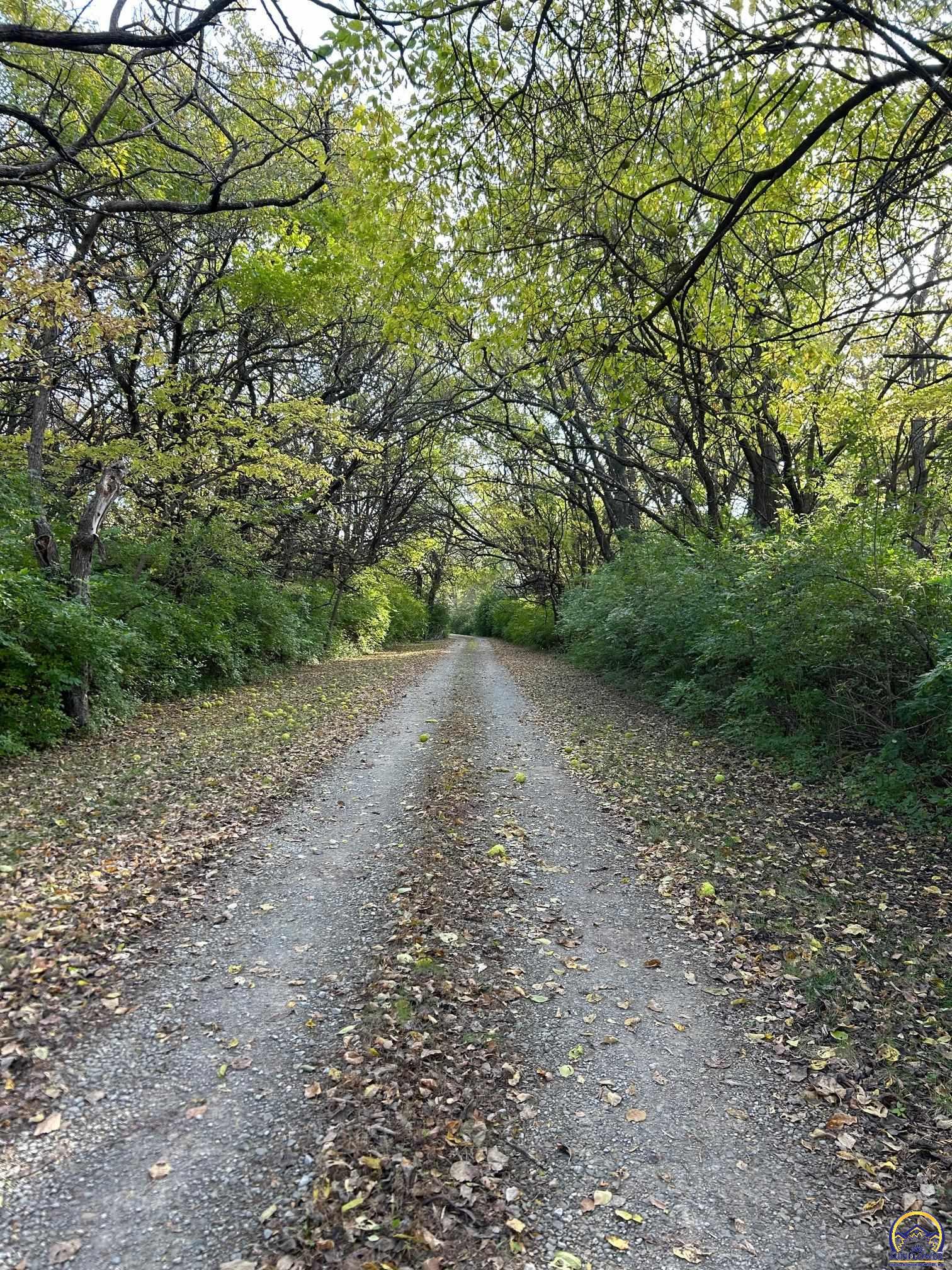 9040 Southwest Wanamaker Road Wakarusa, KS 66546 - Photo 3 of 29