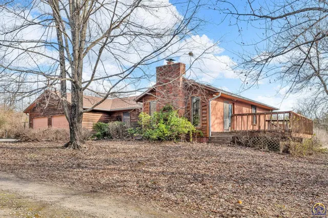 $409,900 | 9040 Southwest Wanamaker Road, Wakarusa, KS 66546