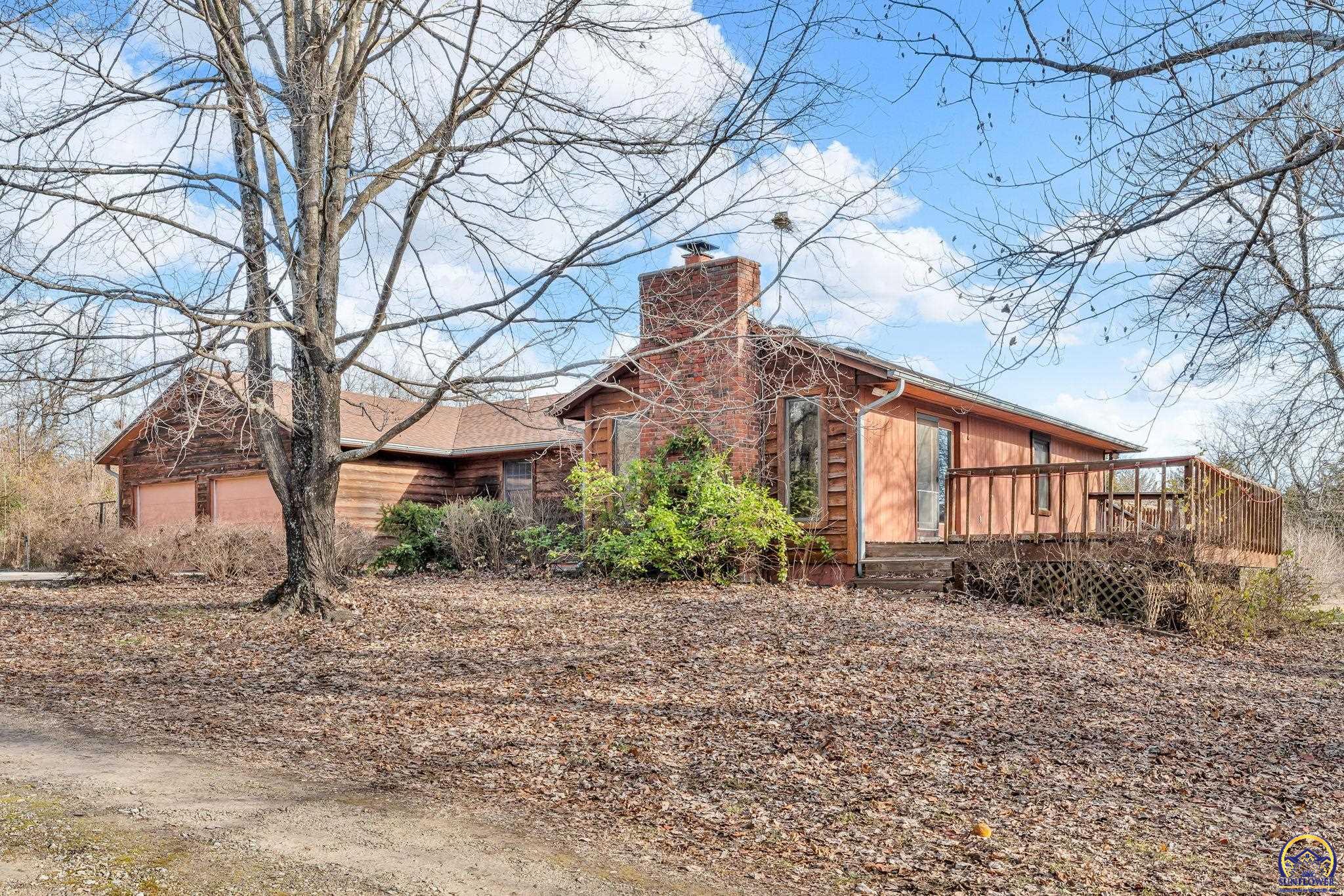 9040 Southwest Wanamaker Road Wakarusa, KS 66546 - Photo 7 of 29