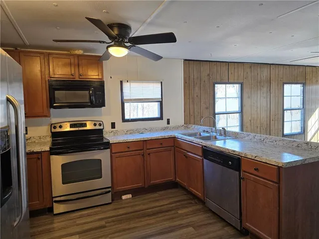 $850,000 | 124 Puckett Road Southeast, Emerson, GA 30137