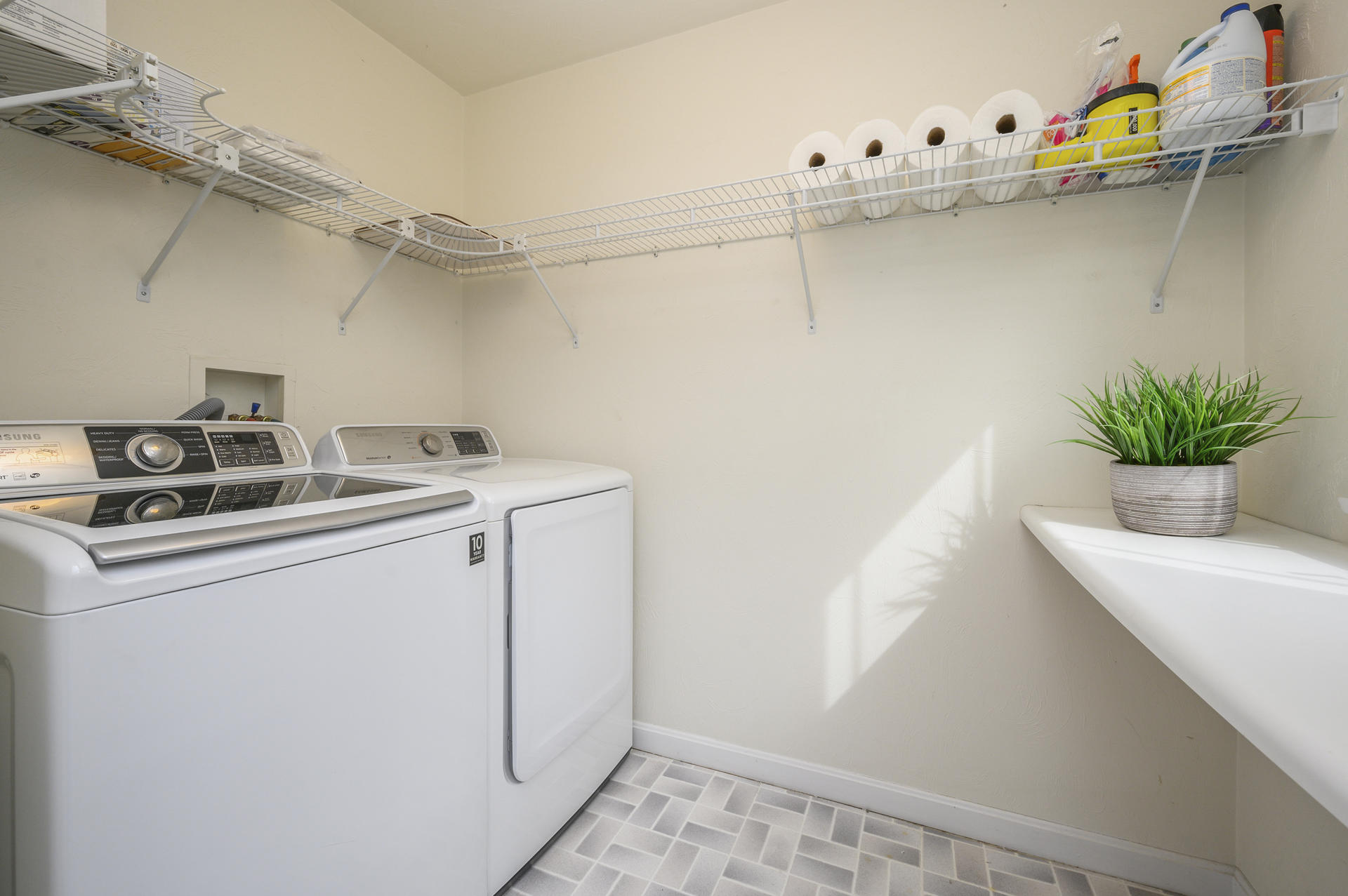 12 Pleasure Point Road Sagamore, MA 02561 - Photo 10 of 29 a utility room with dryer and washer