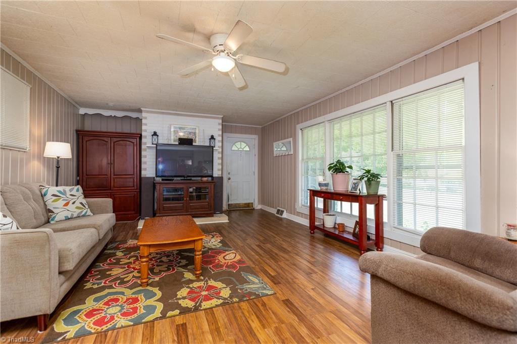 3460 Community Church Road Pfafftown, NC 27040 - Photo 12 of 21 Gallery Image 12