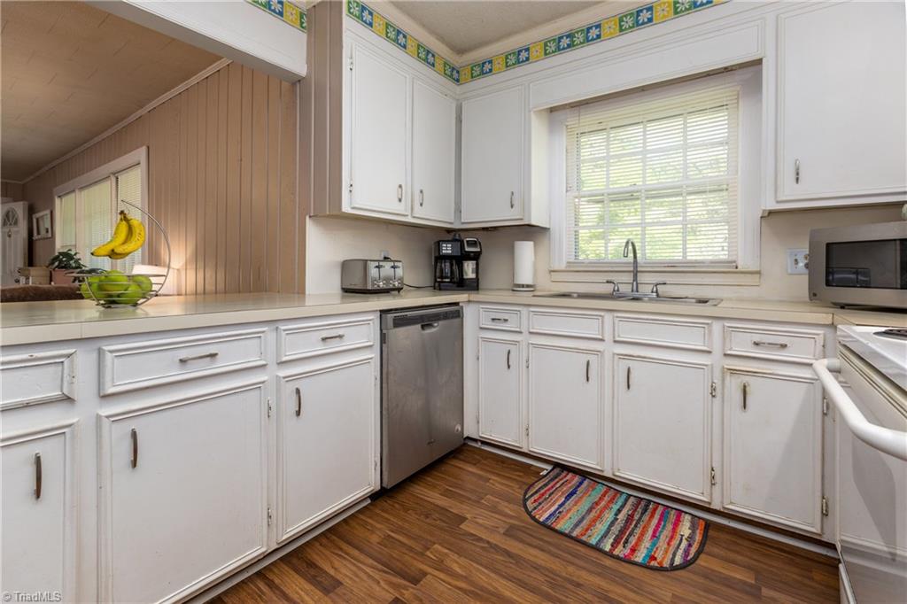 3460 Community Church Road Pfafftown, NC 27040 - Photo 8 of 21 Gallery Image 8