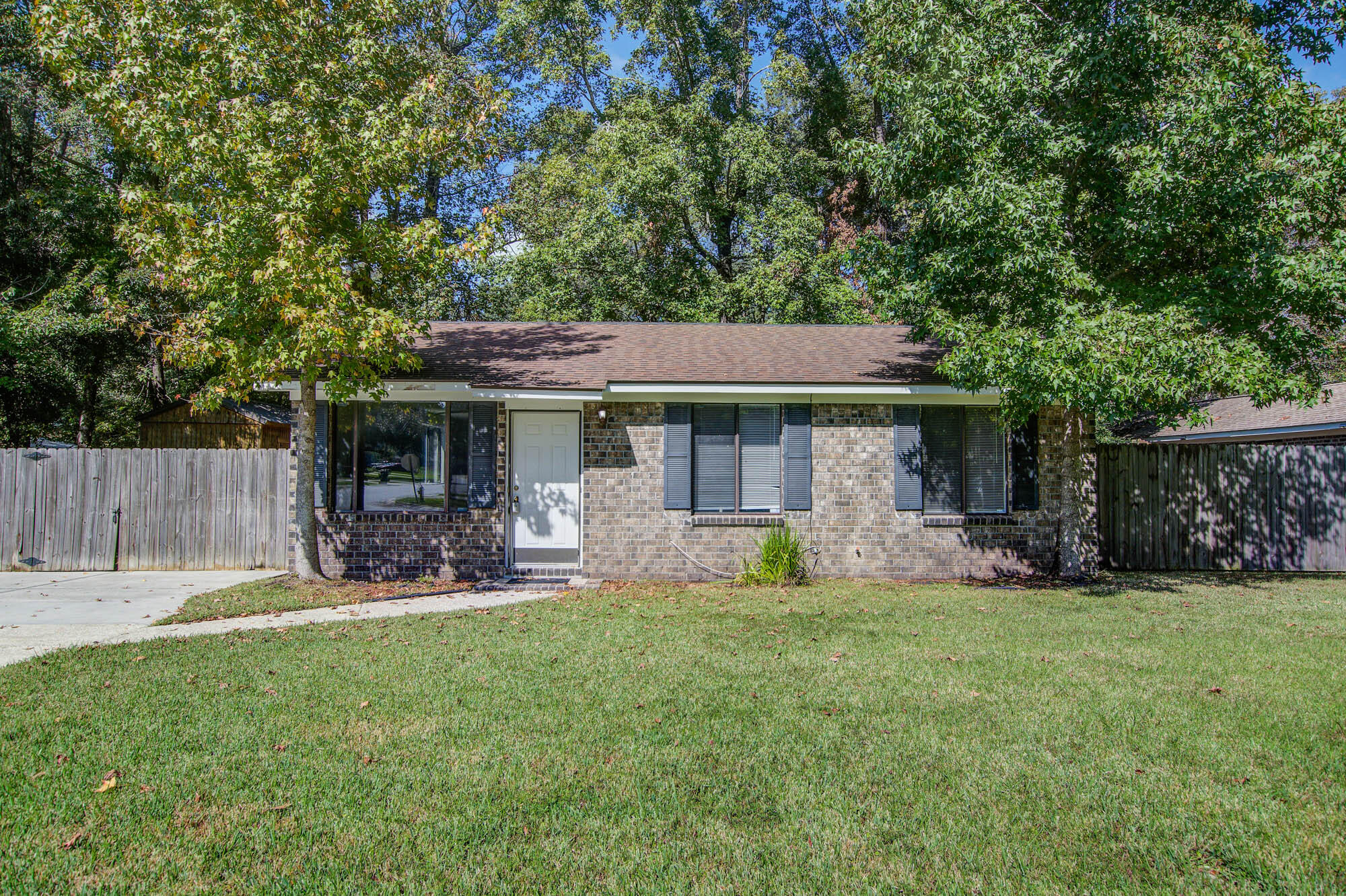 32 Passaic Road Goose Creek, SC 29445 - Photo 1 of 25 32 Passaic