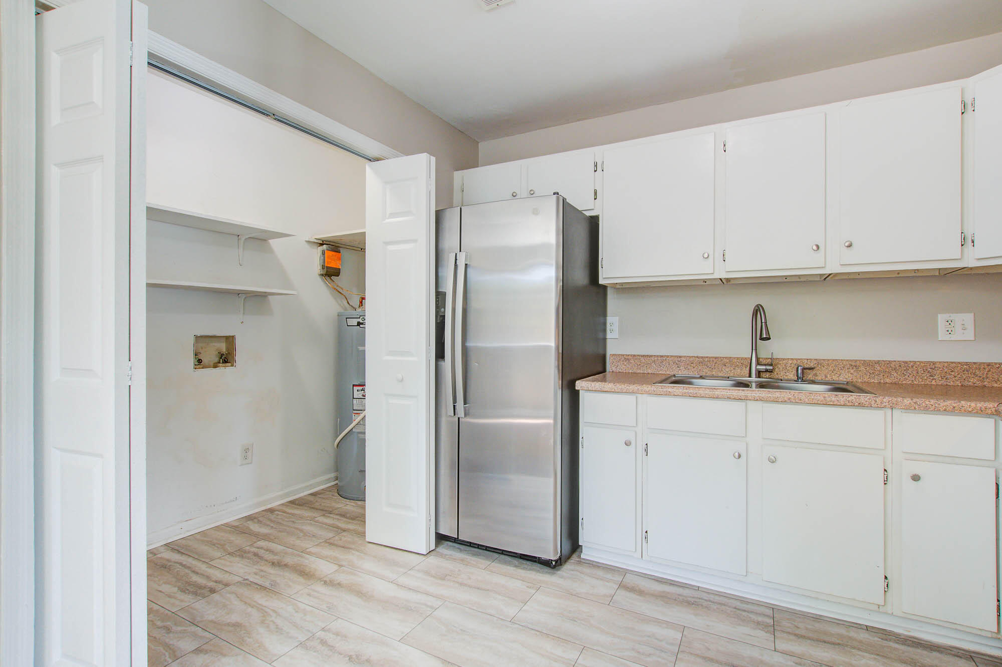32 Passaic Road Goose Creek, SC 29445 - Photo 11 of 25 Kitchen/Laundry Room