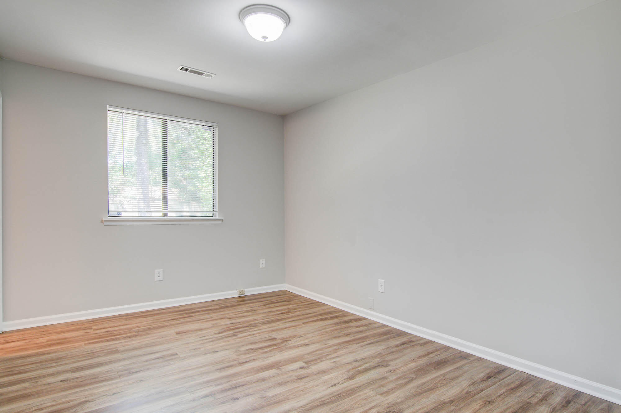 32 Passaic Road Goose Creek, SC 29445 - Photo 17 of 25 Guest Bedroom #2