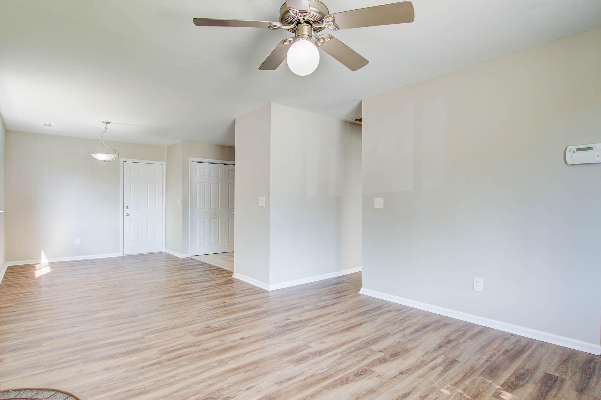 32 Passaic Road Goose Creek, SC 29445 - Photo 7 of 25 Family Room