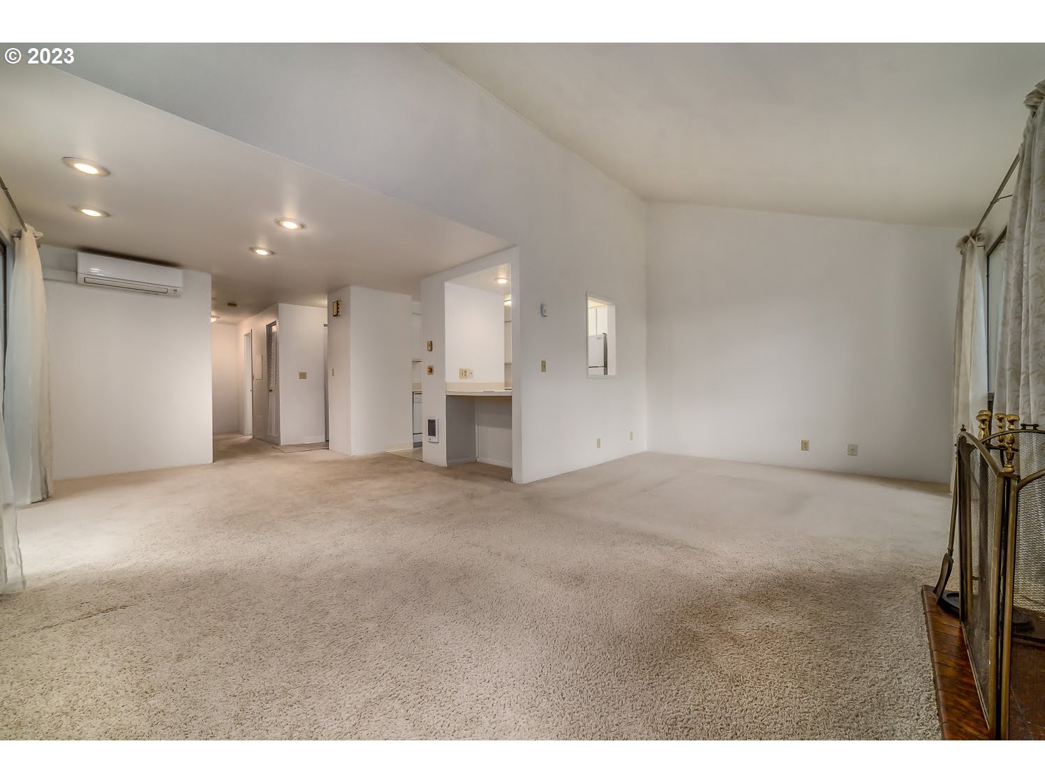 156 Treehill Loop Eugene, OR 97405 - Photo 13 of 22 Gallery Image 13