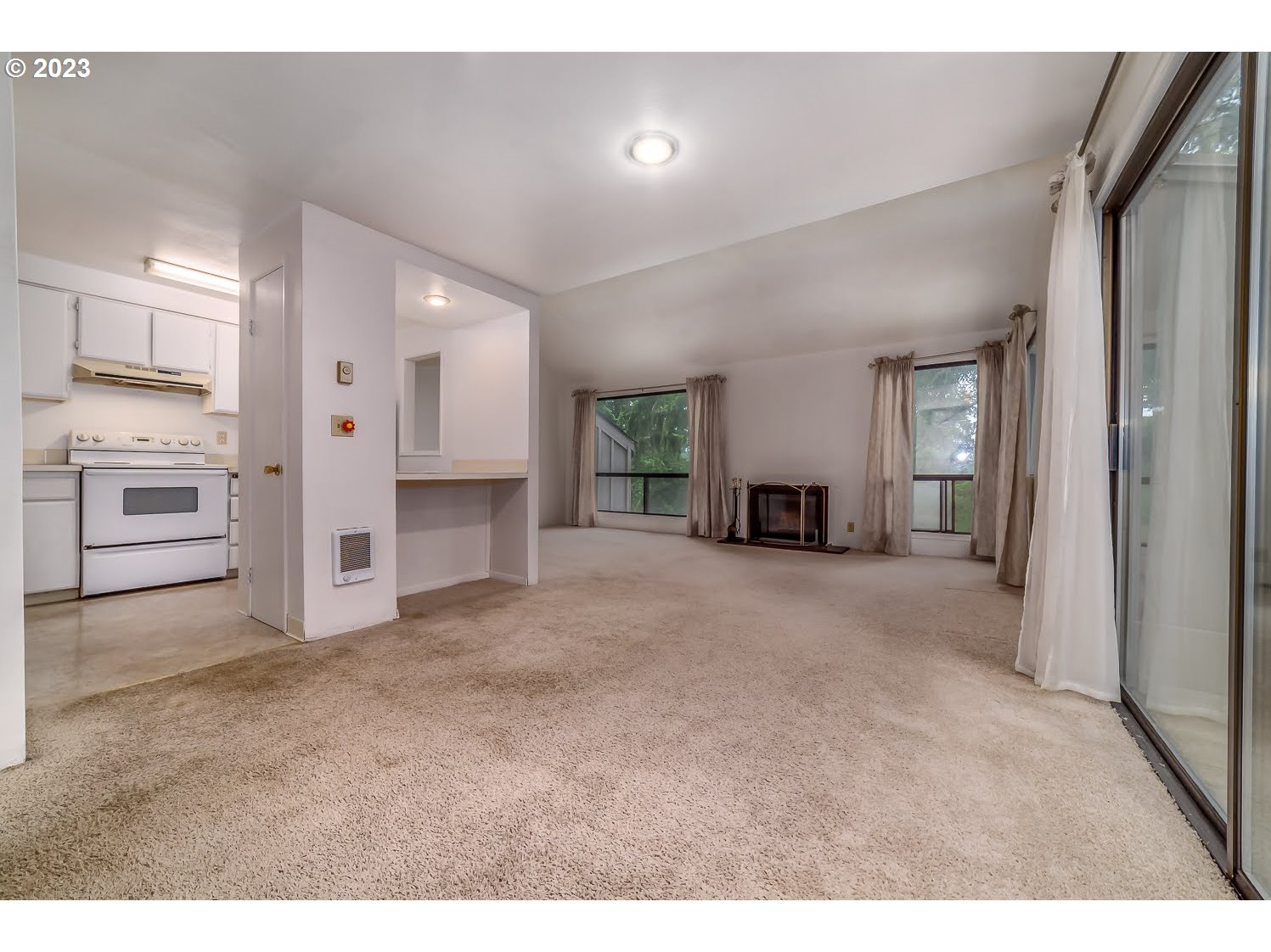 156 Treehill Loop Eugene, OR 97405 - Photo 15 of 22 Gallery Image 15