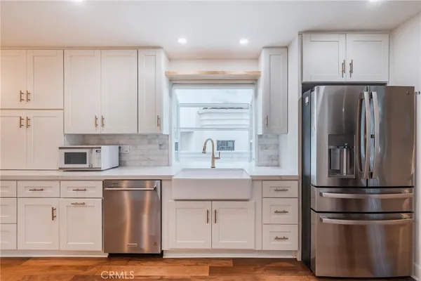 $11,750 | 1140 Laurel Avenue, Manhattan Beach, CA 90266